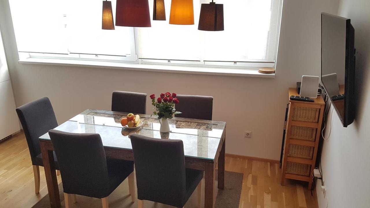 Moderne Maisonette Mit Terrasse Wien
